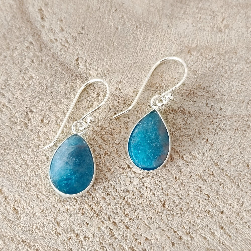 blauwe apatiet oorbellen