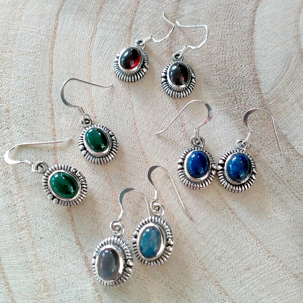 edelsteen oorhangers